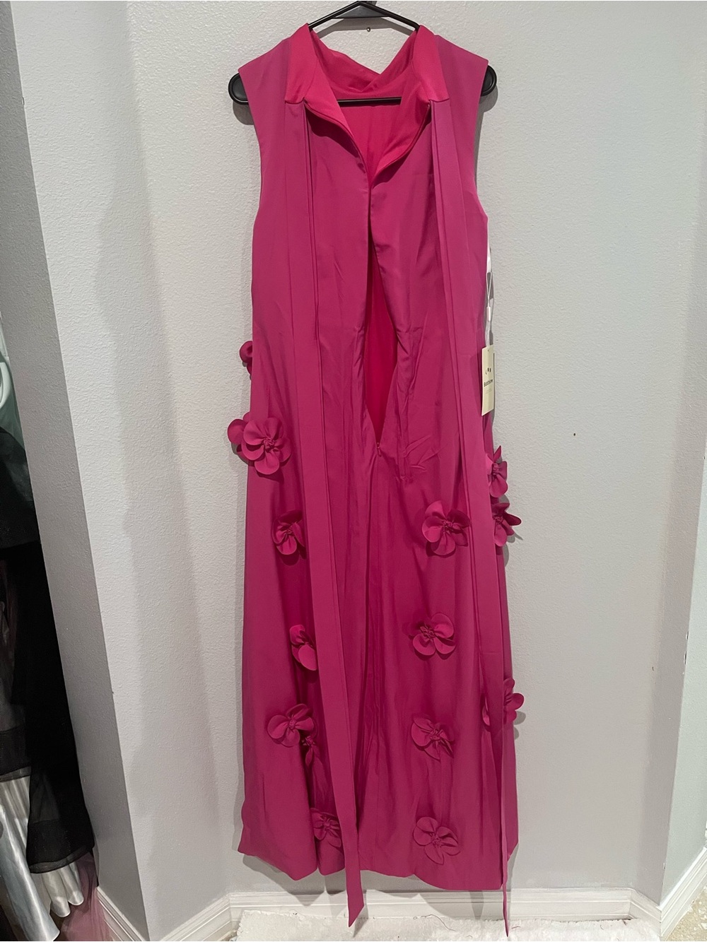 Sleeveless Fuchsia 3 D floral Appliqué Maxi Dress Sz 8 - Picture 7 of 7
